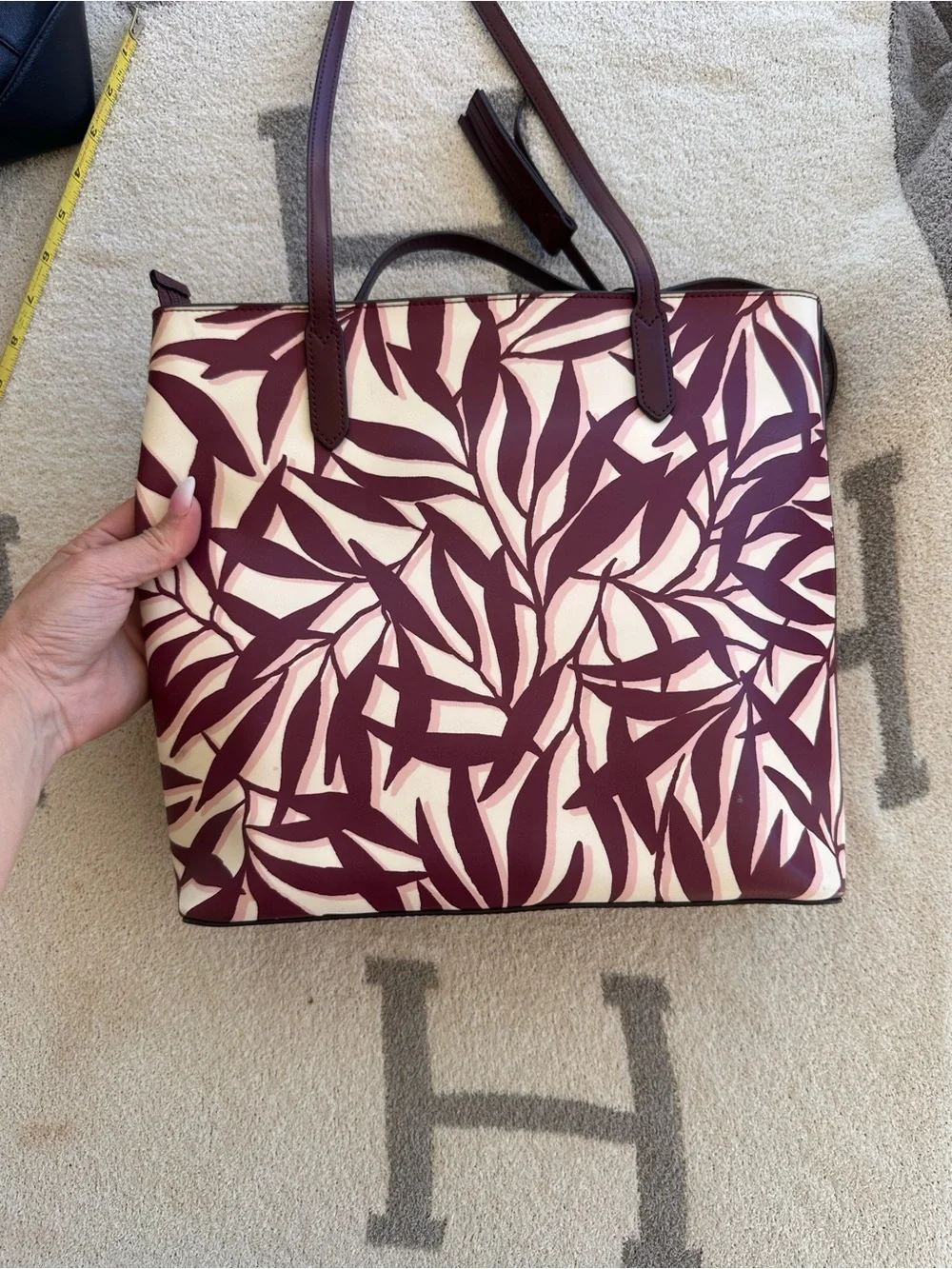 Kate spade Tote Bag in Burgundy and Cream